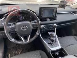 تۆیۆتا ڕاڤ 4